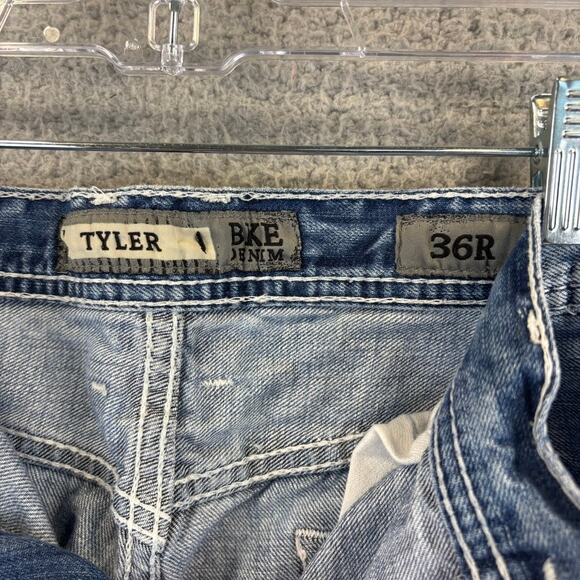 BKE Tyler Jeans Mens 36x32 Straight Distressed Whiskered Blue Denim Cowboy Rodeo - Picture 4 of 11
